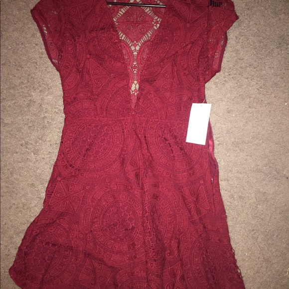 Wine/burgundy skater dress from Tobi - Picture 5 of 5